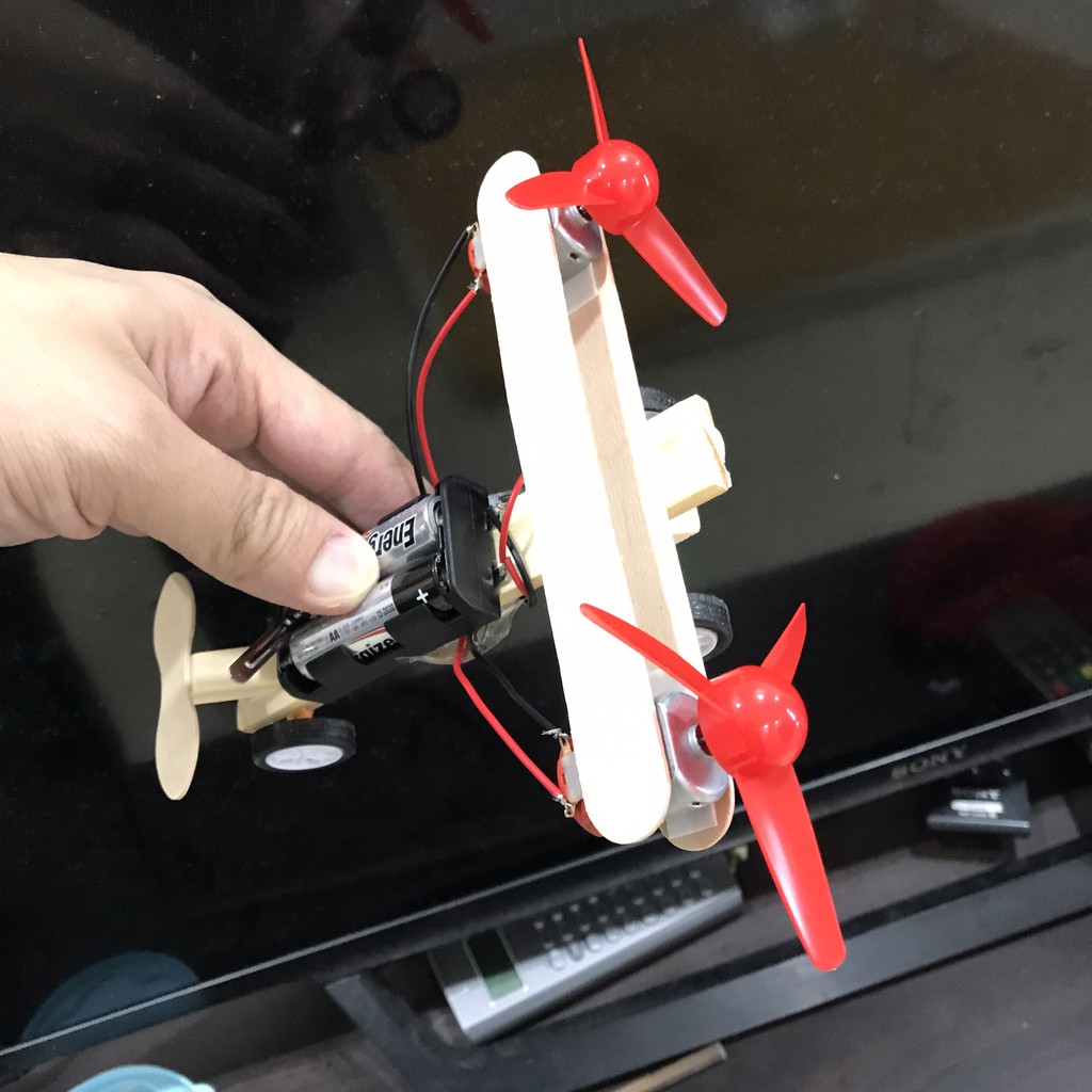 Máy bay lắp ghép bằng gỗ theo phương pháp stem steam - Ảnh 6